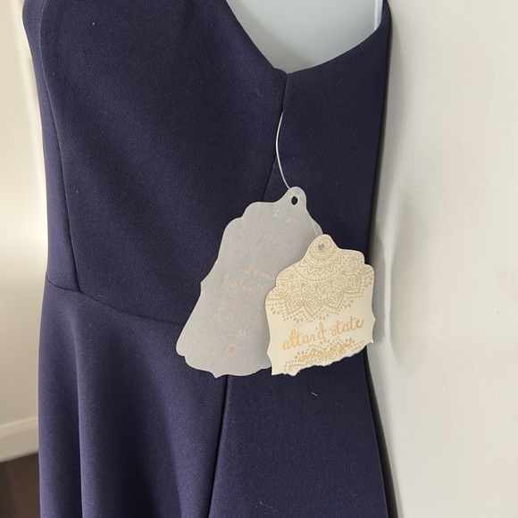 NWT Altar’d State Beautiful Navy Blue Women’s Dress size Small. Retail 69.99 - Picture 4 of 7